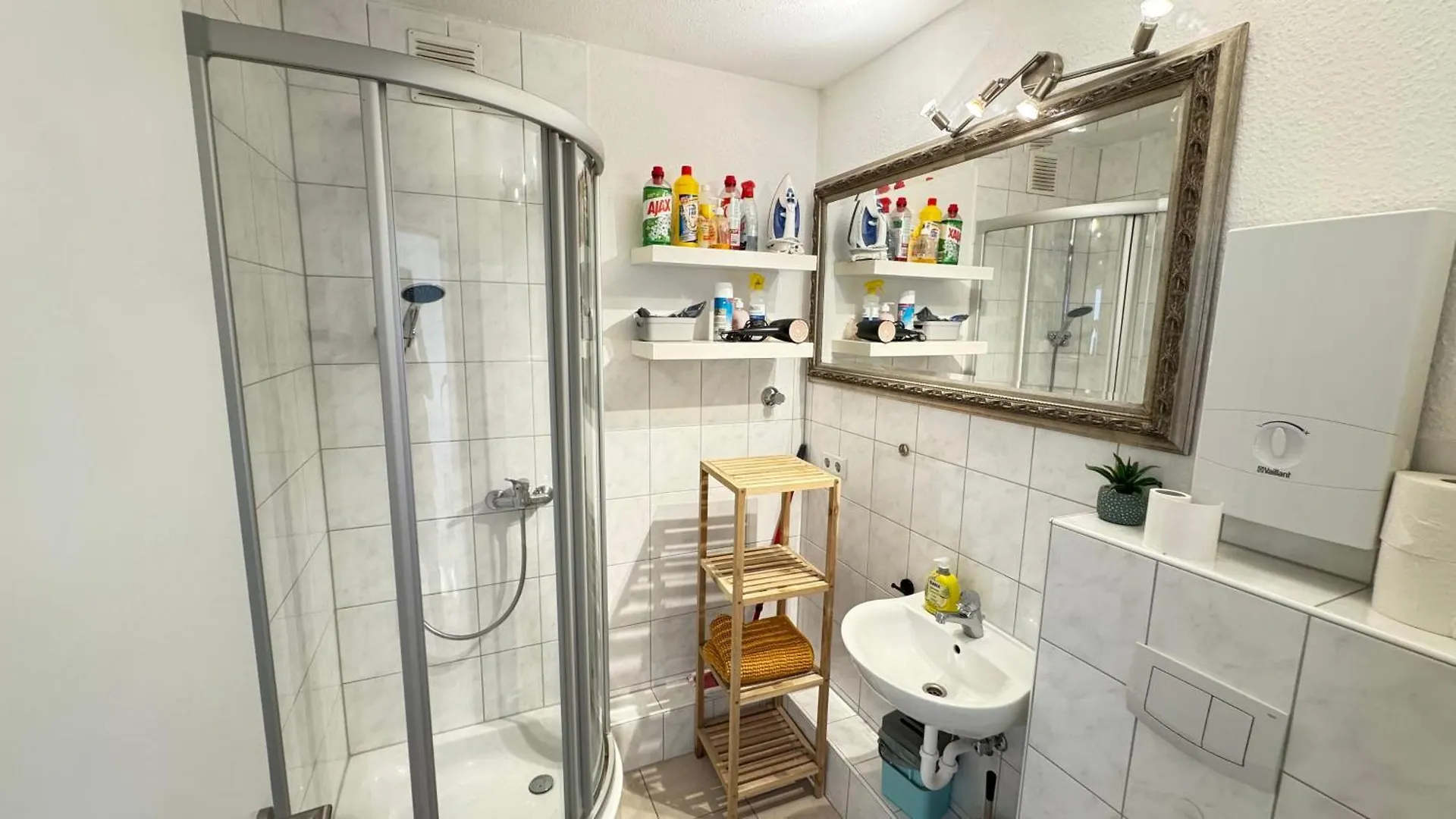 Monteur & Messezimmer Ratingen-Duesseldorf Apartment